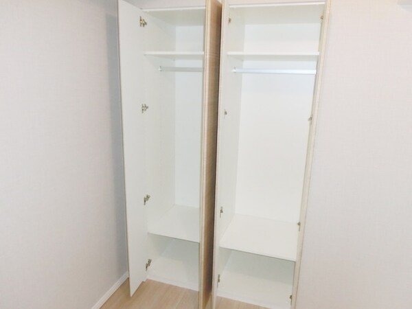 設備(★収納豊富なクローゼットです★)