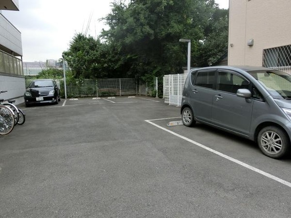 駐車場(★駐車場スペースです★)