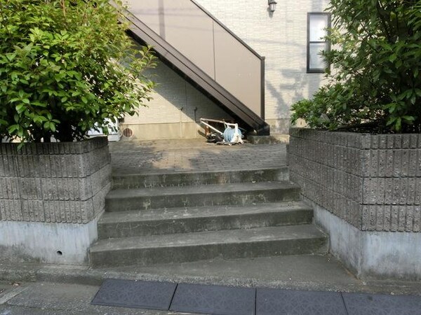 エントランス(外観・共用部分)