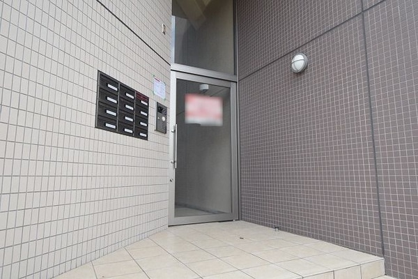 エントランス(★安心のオートロック付きエントランスです★)