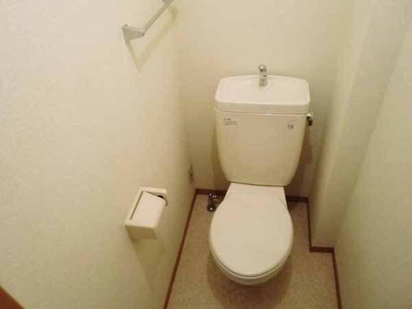 トイレ(★トイレにコンセントもあるのでウォシュレットが取り付け可能…)