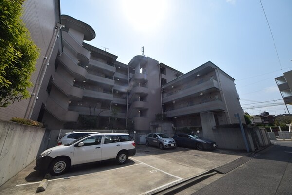 駐車場(外観・共用設備)