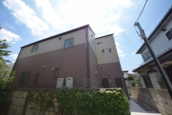 外観(★急行の停まる千歳烏山駅から徒歩圏内です★)