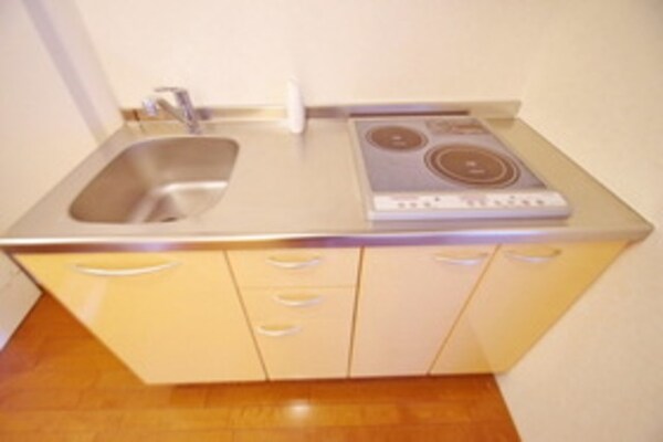 キッチン(★同物件の別部屋写真です★)