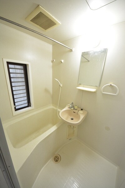 物件内観写真3　(★バス★)