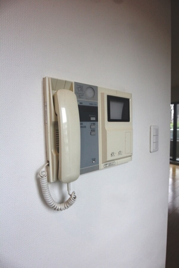 セキュリティ(★モニター付きインターホン★)