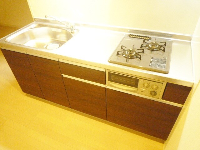 物件内観写真4　(★2口システムキッチン★)