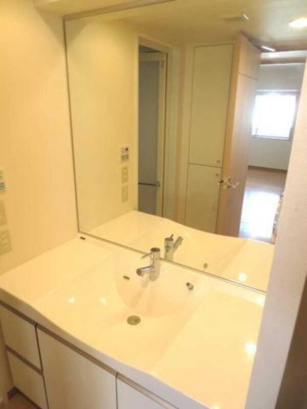 洗面(★洗面化粧台★収納多いですよ★)