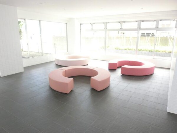 エントランス(★エントランス内のロビースペースです★)