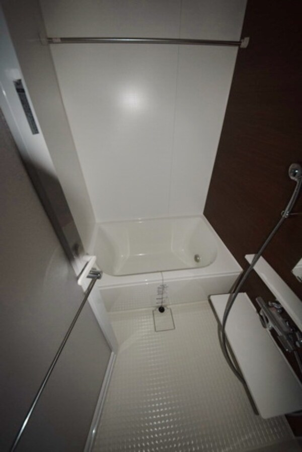 バス／シャワールーム等(★広々としたバスルームです★)