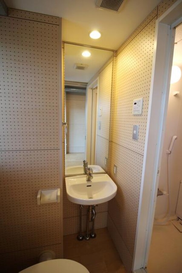 洗面(★大きな鏡で使いやすいですよ★)