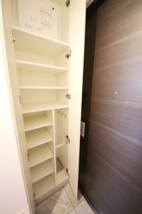 設備(★シューズボックス★)