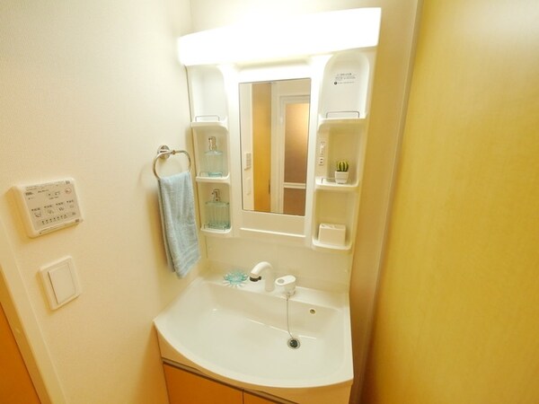 洗面(★洗面台はあると便利ですね★タウンハウジング溝の口店★…)