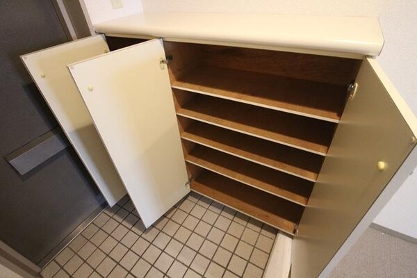 設備(★シューズボックス★)