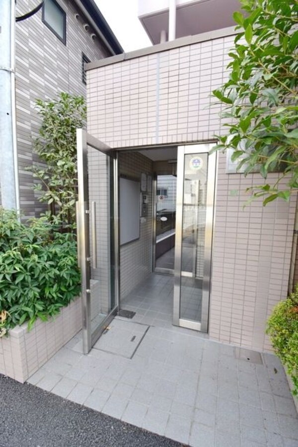 エントランス(外観・共用部分)