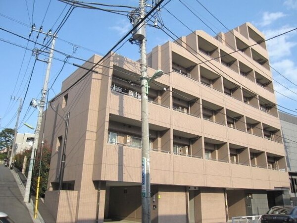 外観(☆用賀駅より徒歩７分のRC造６階建て♪)
