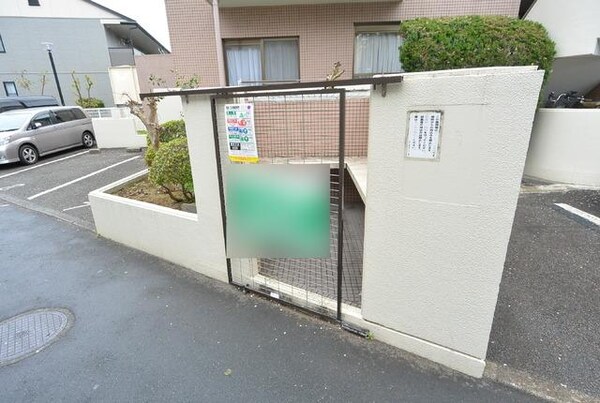 共有部分(★ゴミ置き場も綺麗に整理されています★)