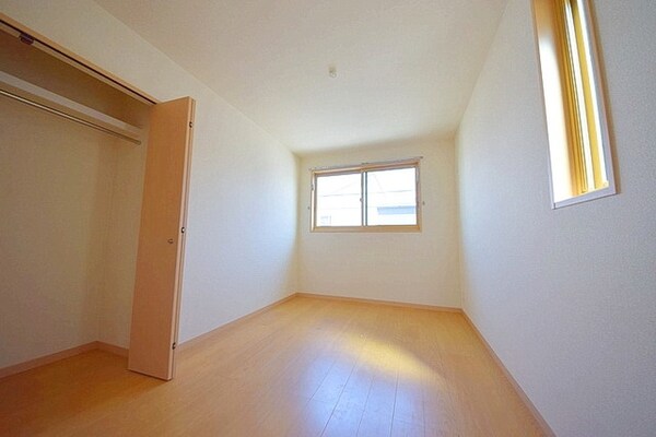 その他室内・内装(★こちらの洋室も明るいんです★)