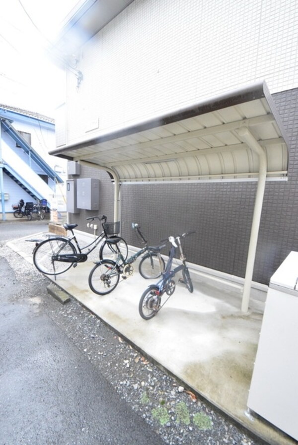 共有部分(自転車置き場)