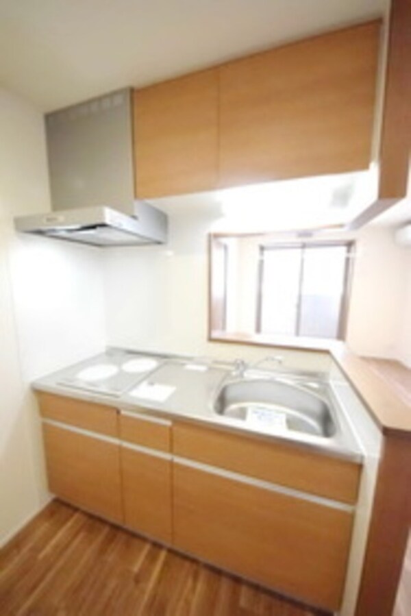キッチン(同物件別部屋参考写真)