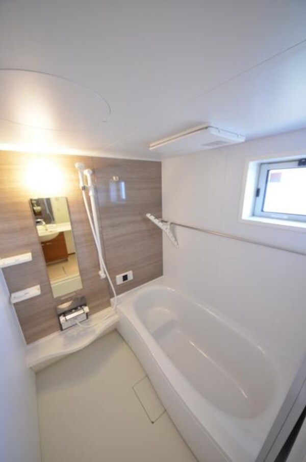バス／シャワールーム等(★お部屋探しは株式会社タウンハウジング東京まで★)