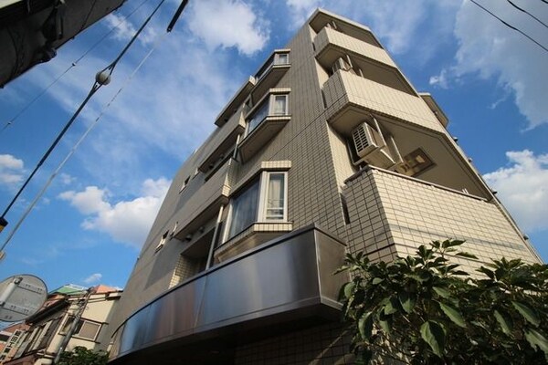 外観(★生活に便利な環境のオートロックマンション★)