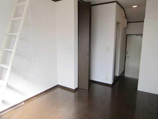 リビング・居室(★南向きの明るいお部屋です★)