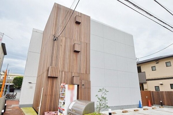 外観(タウンハウジング府中店まで)