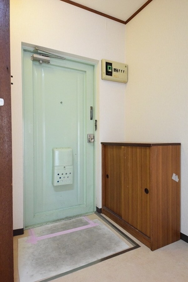 玄関(別部屋参考写真)