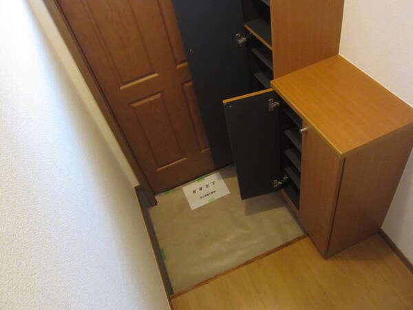 玄関(★お部屋探しは株式会社タウンハウジング東京まで★)