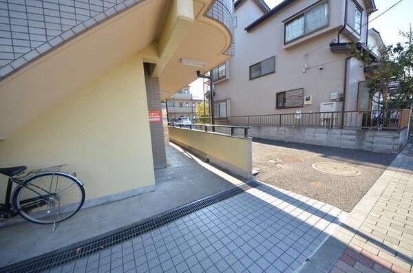 エントランス(外観・共用部分)