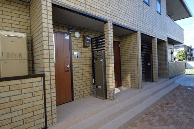 物件内観写真12　(★玄関はみんな１階です★)