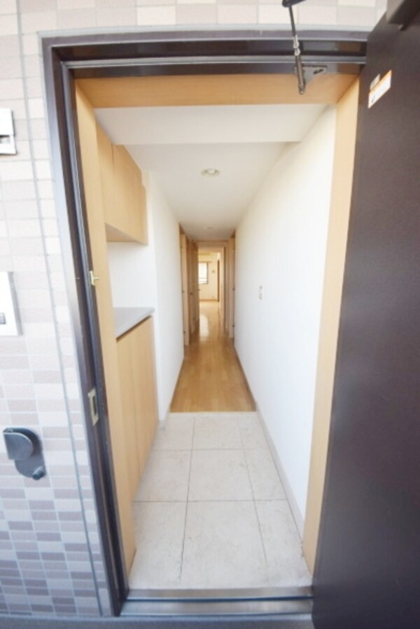 玄関(★お部屋探しは株式会社タウンハウジング東京まで★)