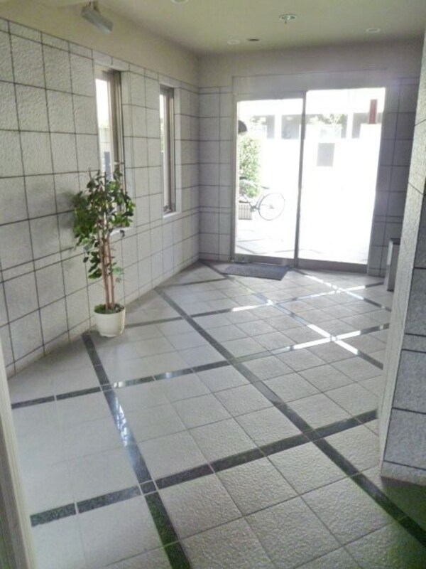 エントランス(★マンションロビーです★)