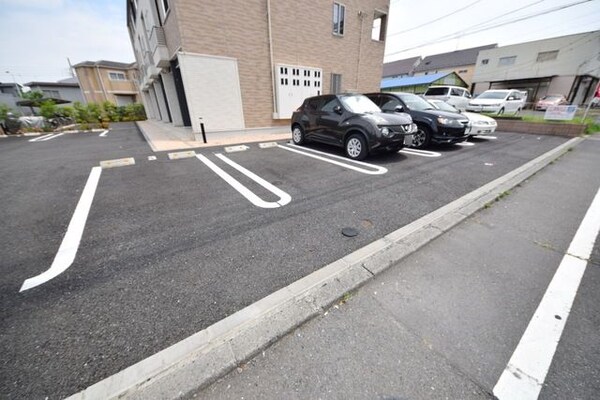 駐車場(外観・共用)
