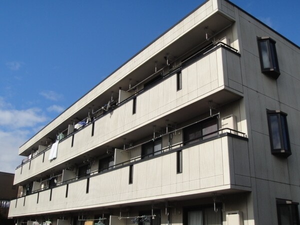 外観(★南向き日当り住環境良好★)