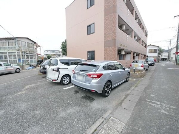 駐車場(★タウンハウジング稲田堤店までお問い合わせ下さい★)