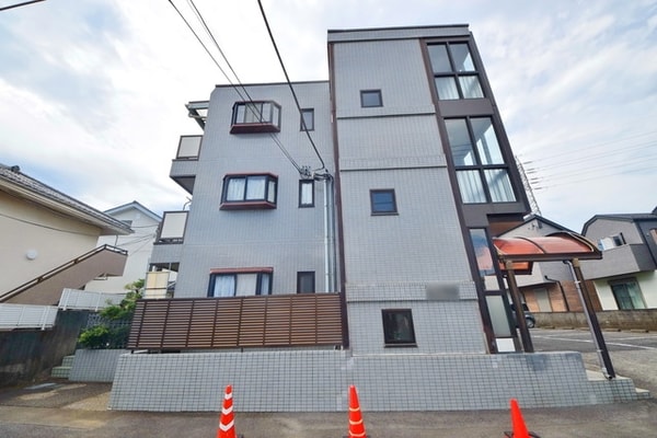 外観(タウンハウジング府中店まで)