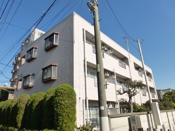 外観(★調布駅徒歩４分の物件です★)