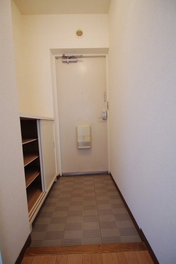 玄関(★お部屋探しはタウンハウジング稲田堤店まで★)