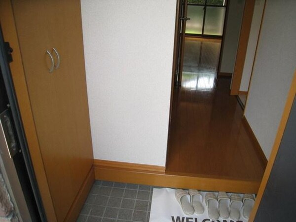 玄関(★下駄箱付きで玄関すっきり★)