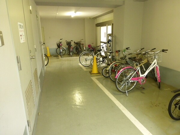 共有部分(★駐輪場は屋内にあります★)
