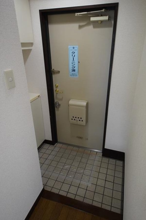 玄関(★お問い合わせはタウンハウジングまで★)