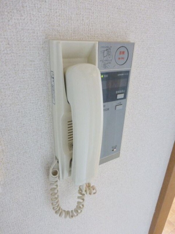 設備(★インターホンです★)
