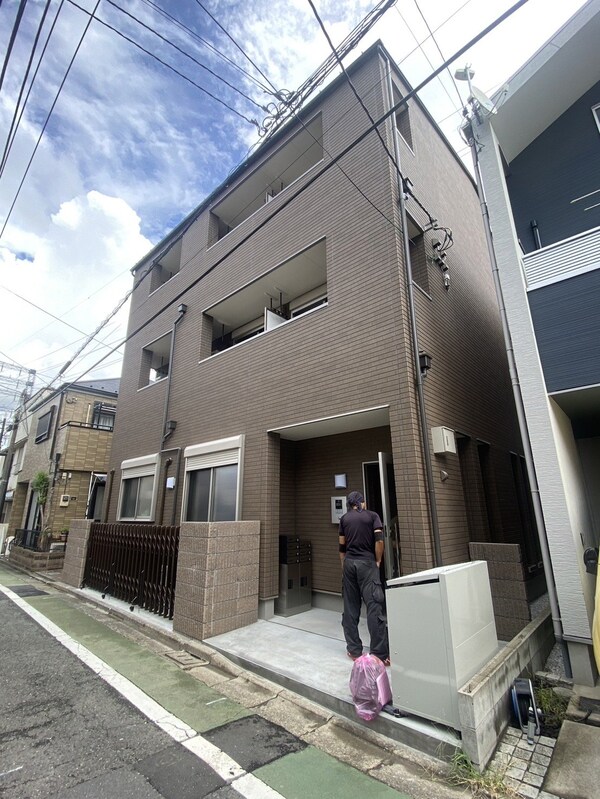 エントランス(★お問い合わせはタウンハウジングまで★)