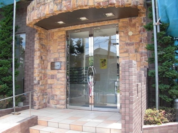 エントランス(★タウンハウジング聖蹟桜ヶ丘店まで★)