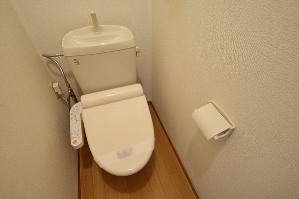 トイレ(別部屋参考写真)