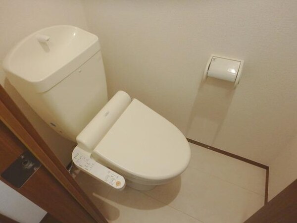 トイレ(★暖房温水洗浄便座★)