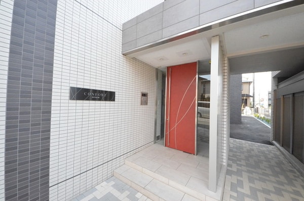 エントランス(★お部屋探しは株式会社タウンハウジング東京まで★)