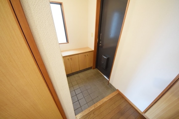 玄関(★お問い合わせはタウンハウジングまで★)